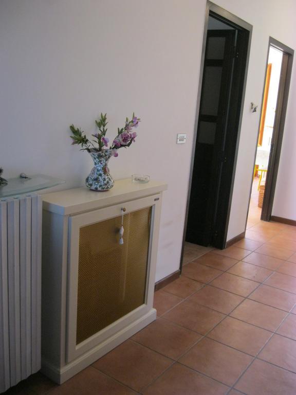 Apartment Via Vittoria Bastia Umbra Camera foto